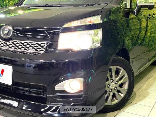 Toyota VOXY 2012-01 321331-12