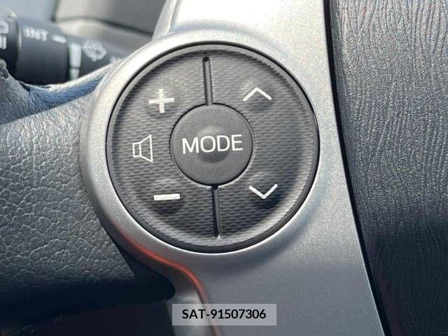 Toyota PRIUS ALPHA 2012-09 341848-7