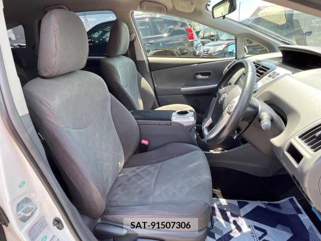 Toyota PRIUS ALPHA 2012-09 341848-8
