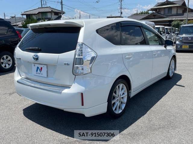 Toyota PRIUS ALPHA 2012-09 341848-17