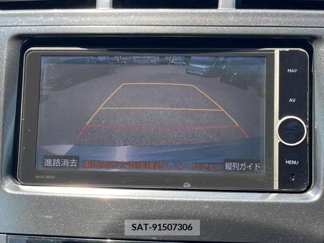 Toyota PRIUS ALPHA 2012-09 341848-4