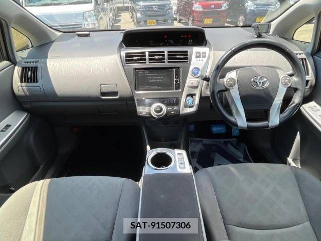 Toyota PRIUS ALPHA 2012-09 341848-1