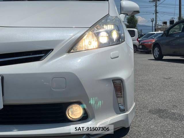 Toyota PRIUS ALPHA 2012-09 341848-12