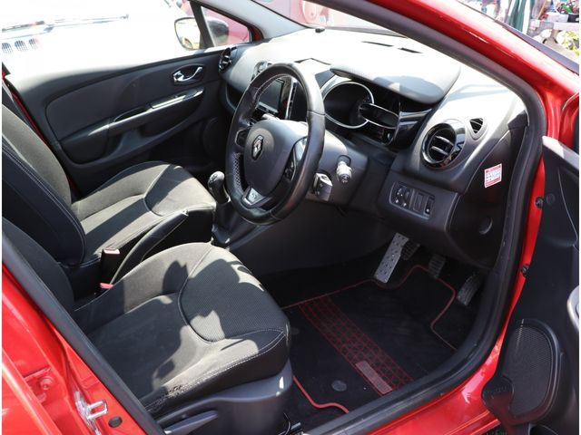 Renault LUTECIA 2015-03 1396-14