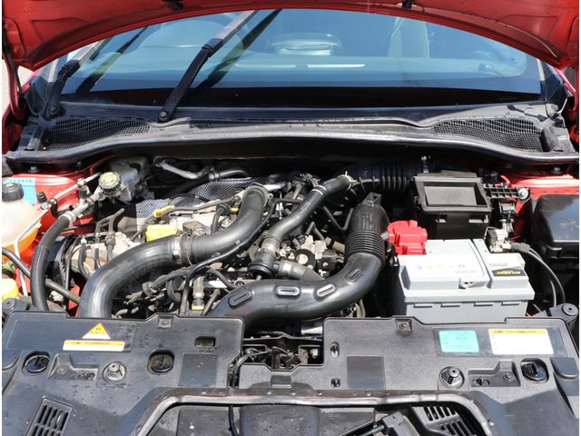 Renault LUTECIA 2015-03 1396-18