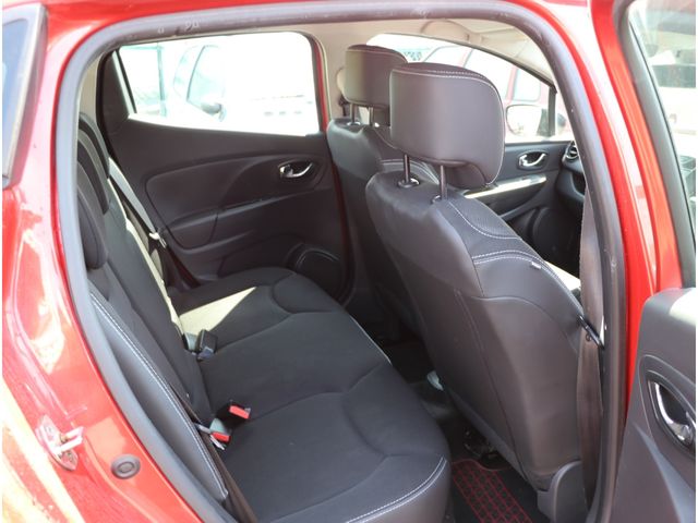 Renault LUTECIA 2015-03 1396-13