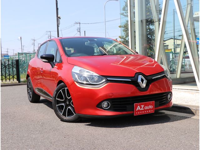 Renault LUTECIA 2015-03 1396-21