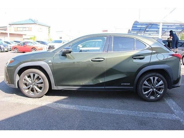 Lexus UX 2019-07 7653-9