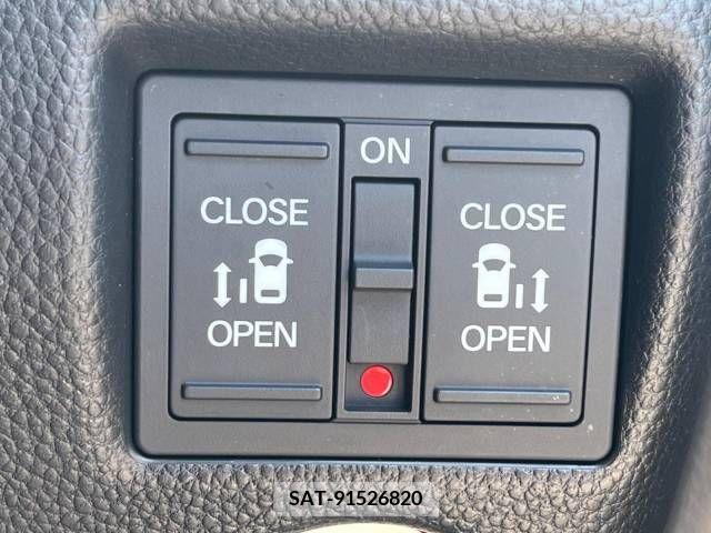 Honda N BOX CUSTOM 2018-06 307182-2