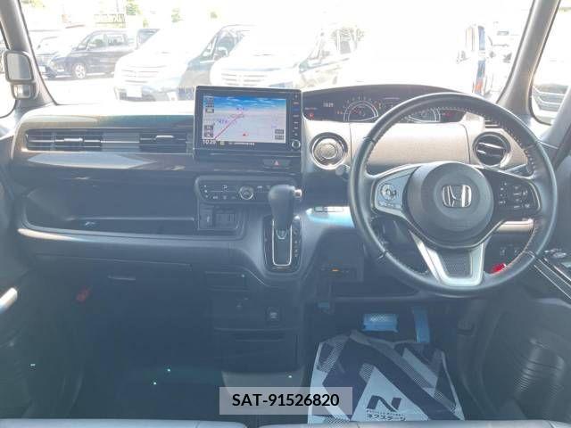 Honda N BOX CUSTOM 2018-06 307182-1