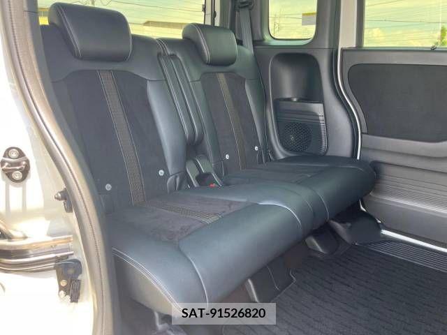Honda N BOX CUSTOM 2018-06 307182-9
