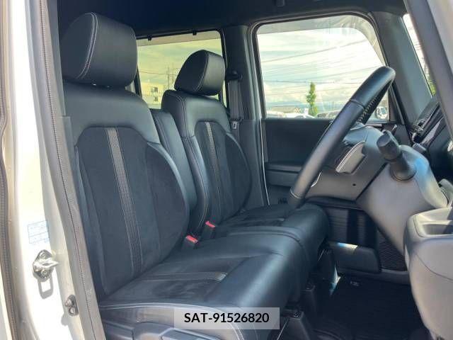 Honda N BOX CUSTOM 2018-06 307182-8