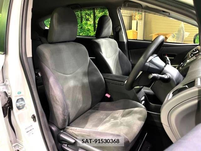 Toyota PRIUS ALPHA 2013-01 282429-9