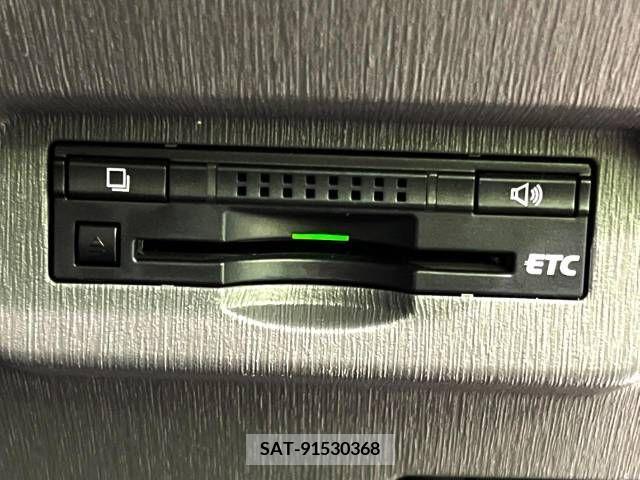 Toyota PRIUS ALPHA 2013-01 282429-7