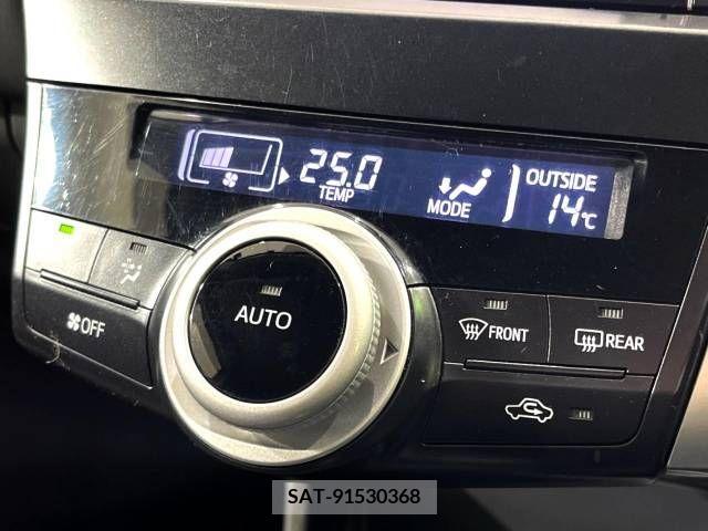 Toyota PRIUS ALPHA 2013-01 282429-3