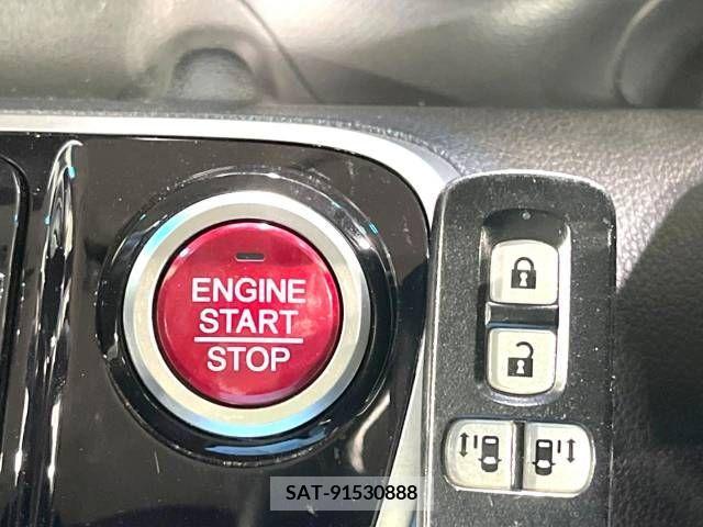 Honda N BOX CUSTOM 2017-03 212438-7