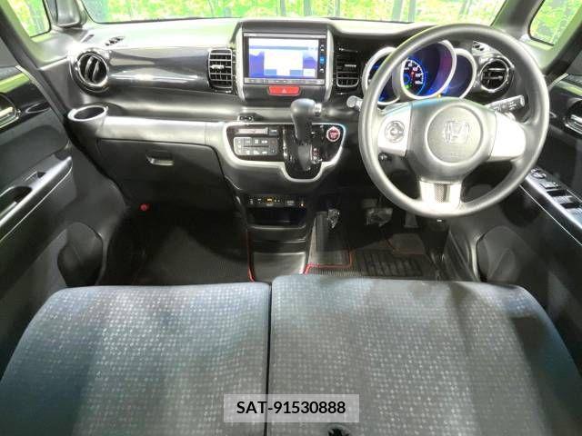 Honda N BOX CUSTOM 2017-03 212438-1