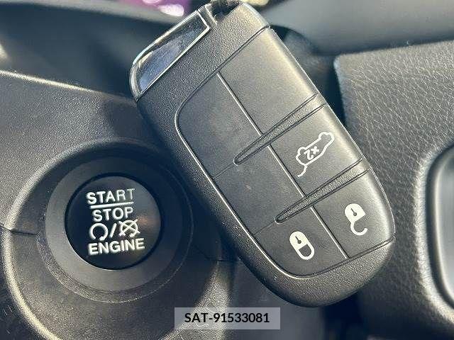 Jeep RENEGADE 2015-09 273312-6