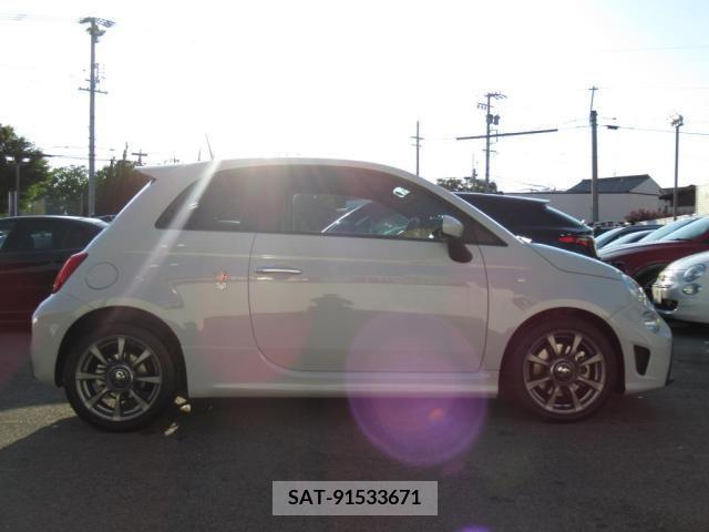 Abarth 595 2021-12 353177-6