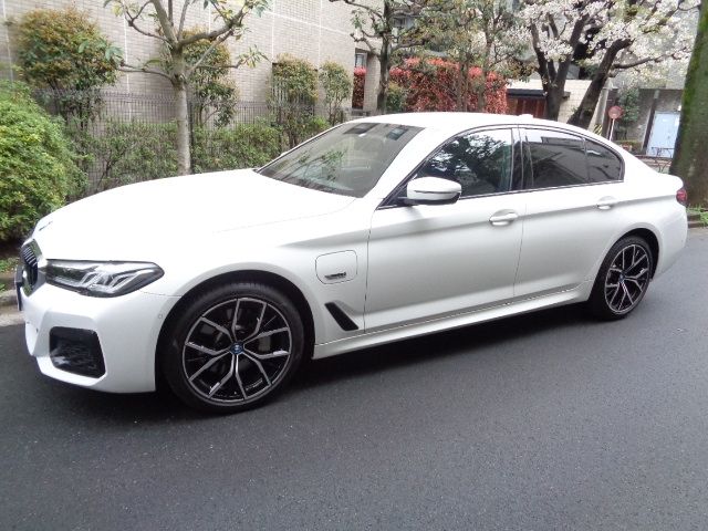 Bmw 5 SERIES 2022-11 1142-5