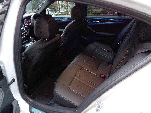 Bmw 5 SERIES 2022-11 1142-16