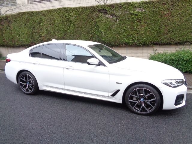 Bmw 5 SERIES 2022-11 1142-7