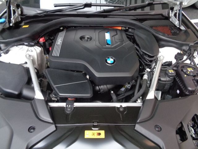 Bmw 5 SERIES 2022-11 1142-11