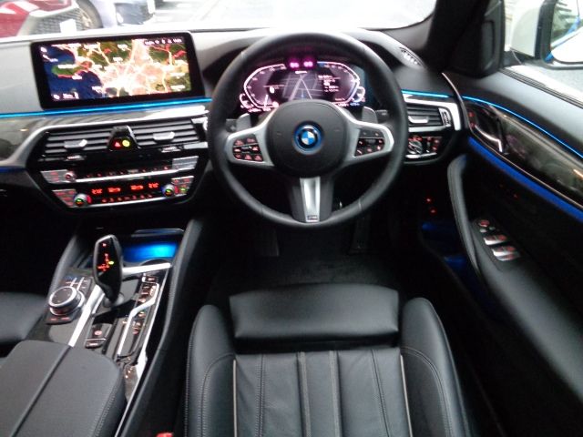 Bmw 5 SERIES 2022-11 1142-1