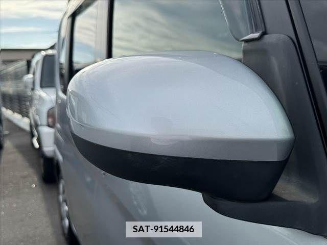 Daihatsu TANTO 2019-06 335411-28