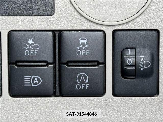 Daihatsu TANTO 2019-06 335411-4