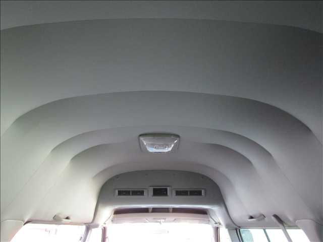 Nissan CARAVAN COACH 2008-09 27089-10