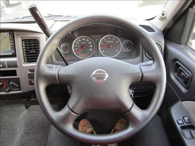 Nissan CARAVAN COACH 2008-09 27089-1