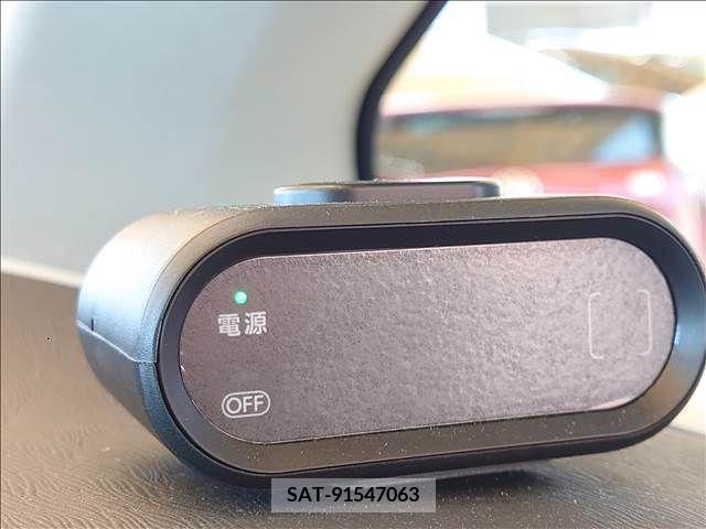 Toyota PRIUS 2015-06 375071-7