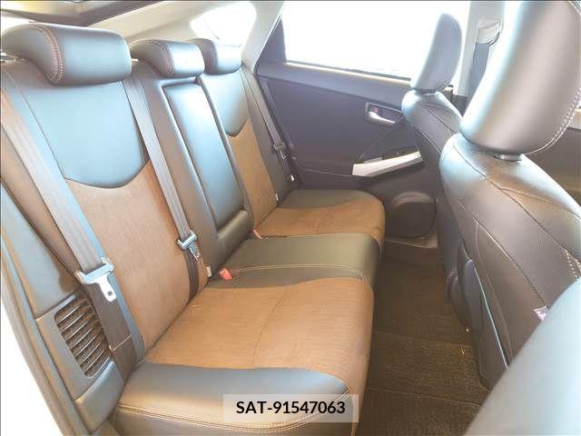 Toyota PRIUS 2015-06 375071-5