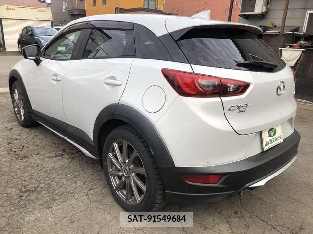 Mazda CX-3 2017-09 296930-3