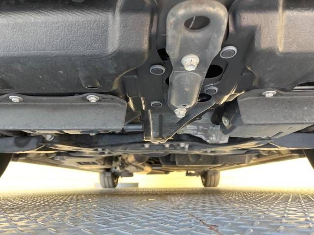 Toyota VOXY 2016-12 193847-19