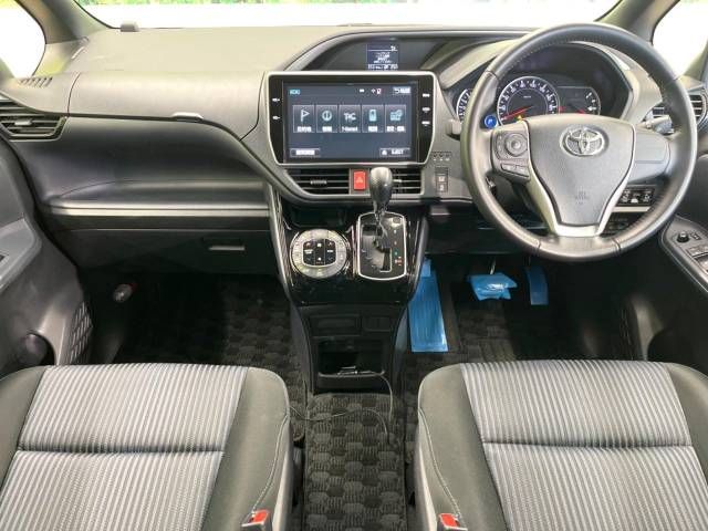 Toyota VOXY 2016-12 193847-1