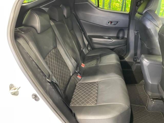 Toyota C-HR 2023-06 196533-9