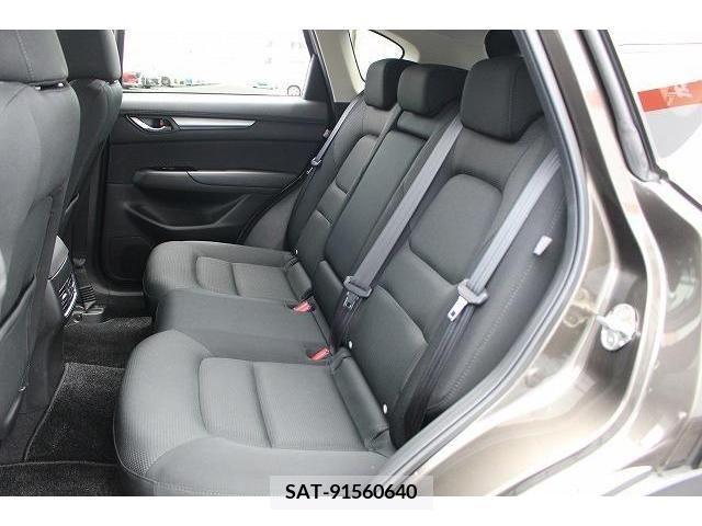 Mazda CX-5 2021-04 352413-16
