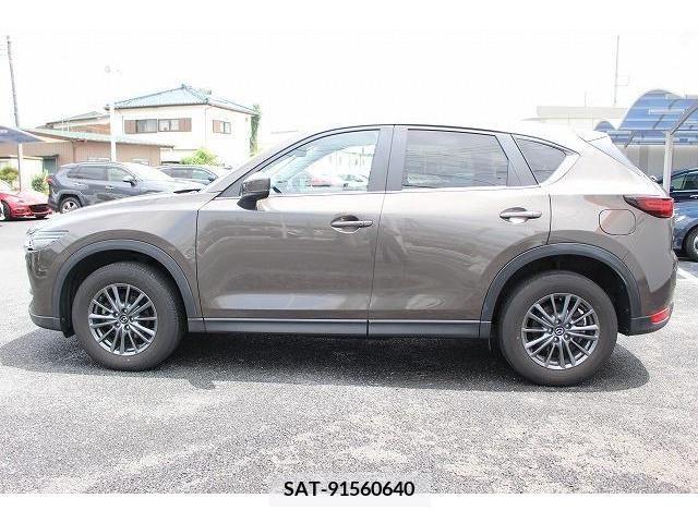 Mazda CX-5 2021-04 352413-9