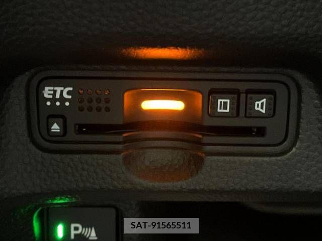 Honda N BOX CUSTOM 2018-03 330821-7