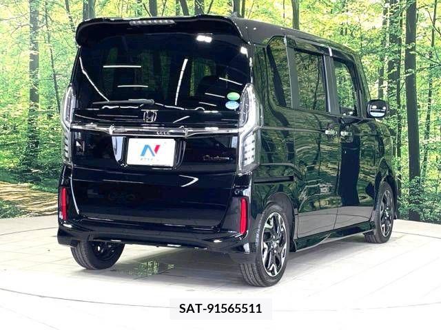 Honda N BOX CUSTOM 2018-03 330821-17