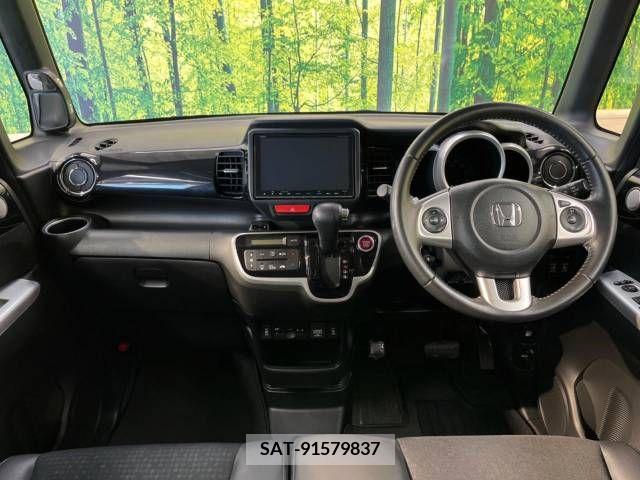 Honda N BOX CUSTOM 2017-03 306817-1