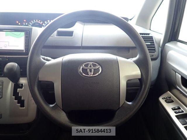 Toyota VOXY 2010-01 321356-13