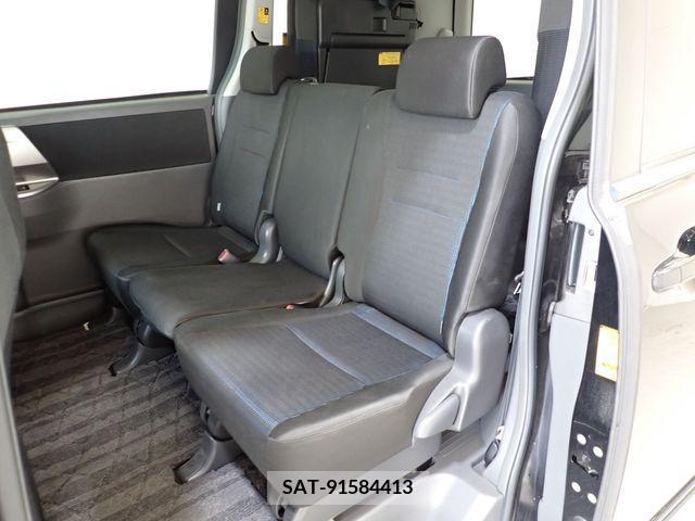 Toyota VOXY 2010-01 321356-10