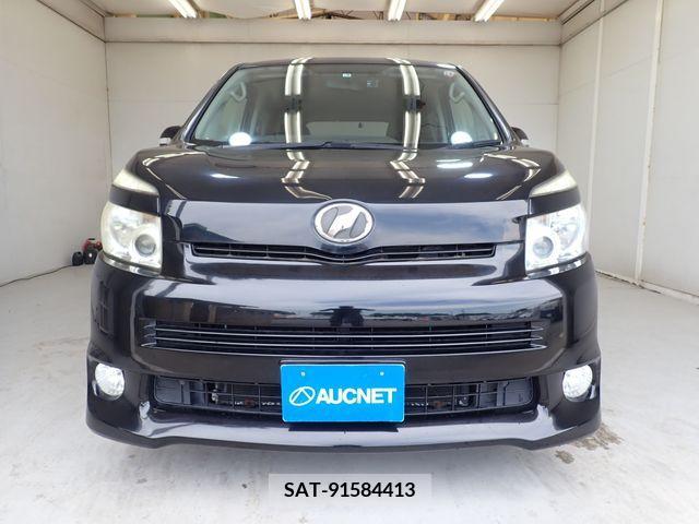 Toyota VOXY 2010-01 321356-3