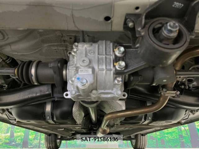 Suzuki SWIFT 2022-10 243364-19