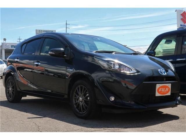 Toyota AQUA 2017-12 7324-2