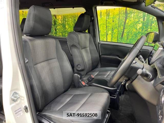 Toyota VOXY 2019-02 223455-8
