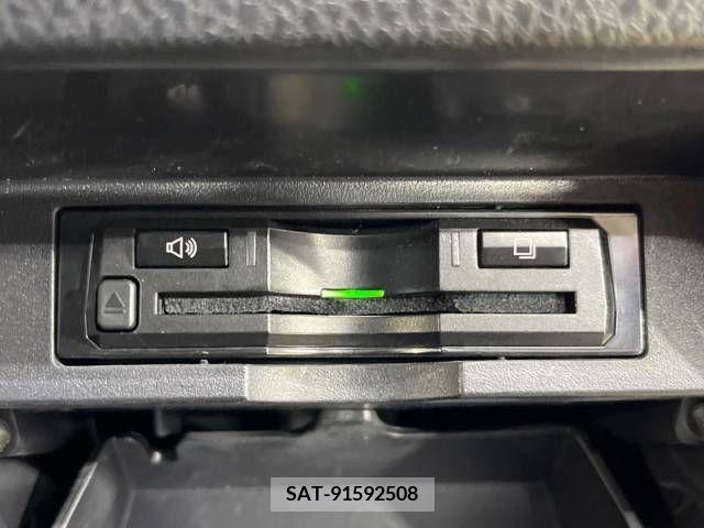 Toyota VOXY 2019-02 223455-7